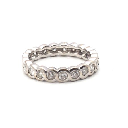 Anello in oro Bianco Eternity con Diamanti