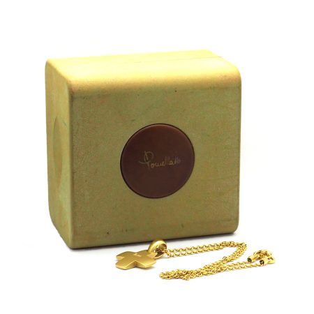 Collana con Croce "Pomellato" in Oro giallo Sabbiato - immagine 2