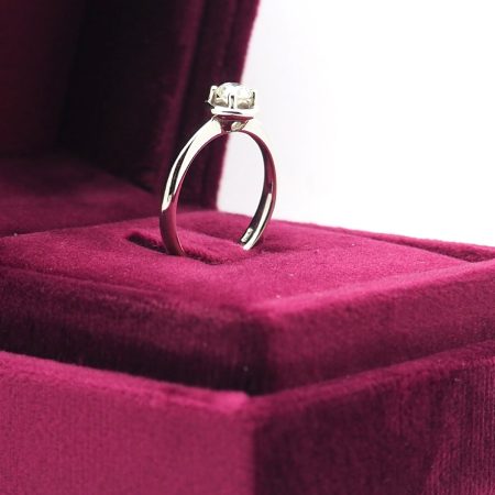 Anello in Oro con Diamante da 0,40 Ct - immagine 2