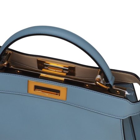 Borsa "Fendi" Peekaboo IseeU Medium Azzurro Baby - immagine 3